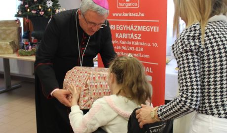 Gyerekek karácsonya a Győri Egyházmegyei Karitásznál